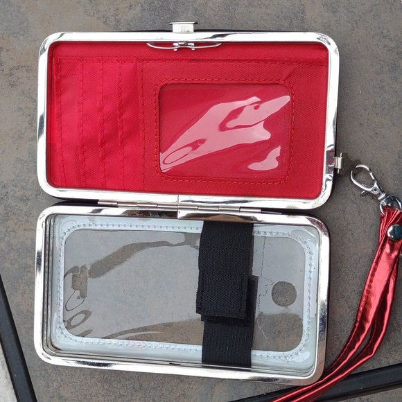 Hello Kitty Iphone Case - Picture 7 of 7